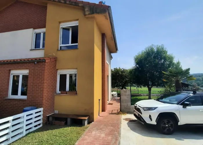 El Gallo Azul Nyaraló *